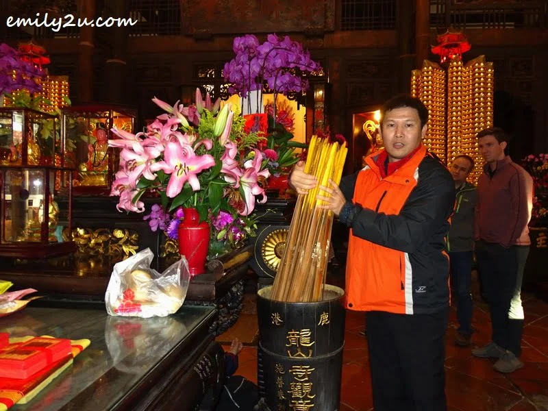 giant fortune sticks at Lungshan Temple