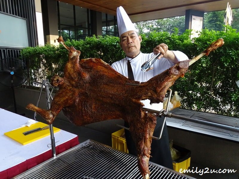 whole barbecued lamb