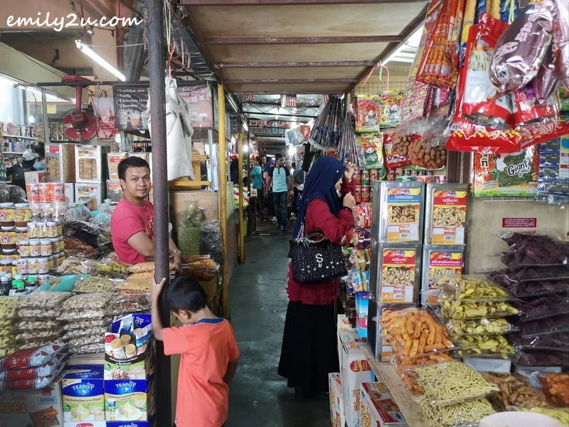 5. Padang Besar stalls