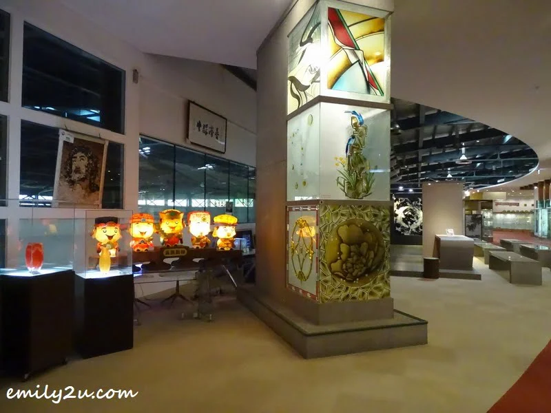 glass exhibits