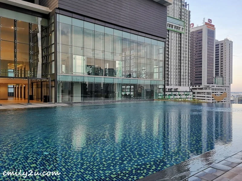 infinity pool