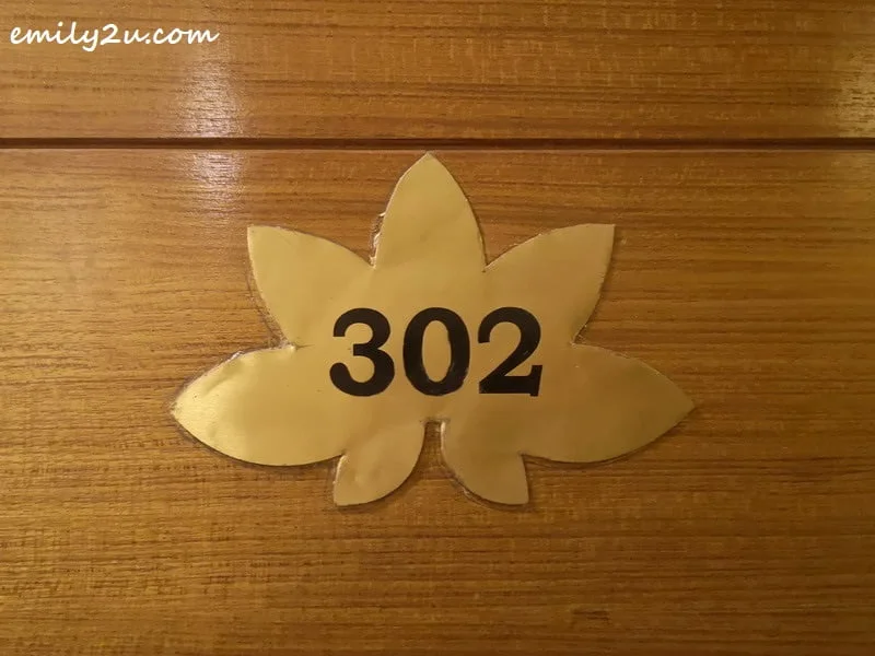 lotus-shaped door numbering