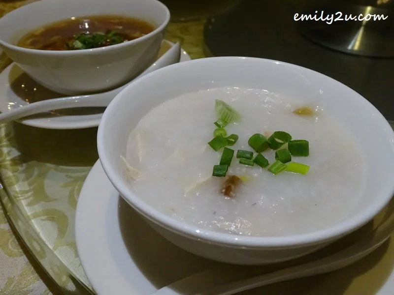 Congee with Century Egg & Shredded Chicken