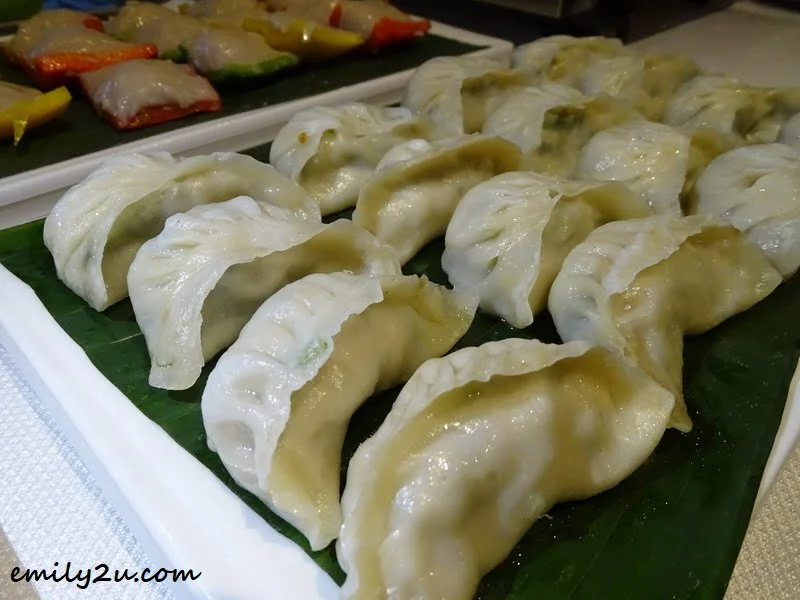 Pan-fried Dumpling with Chives