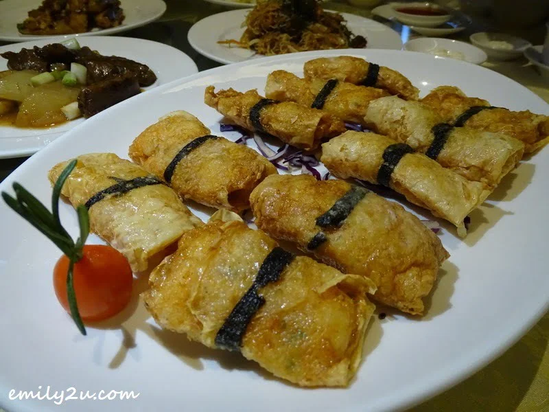 Crispy Fried Bean Curd Roll with Shrimps
