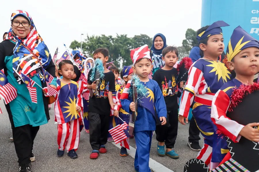 kids colourful parade
