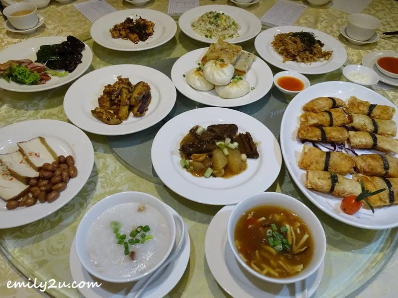 scrumptious lunch at Ipoh WEIL Hotel Yuk Sou Hin Chinese Restaurant