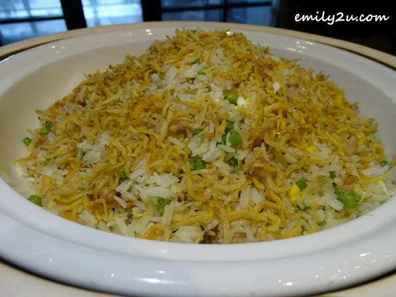 Fried Rice with Diced Chicken & Silver Fish