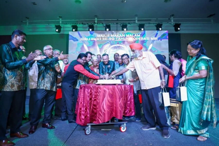 cake-cutting ceremony