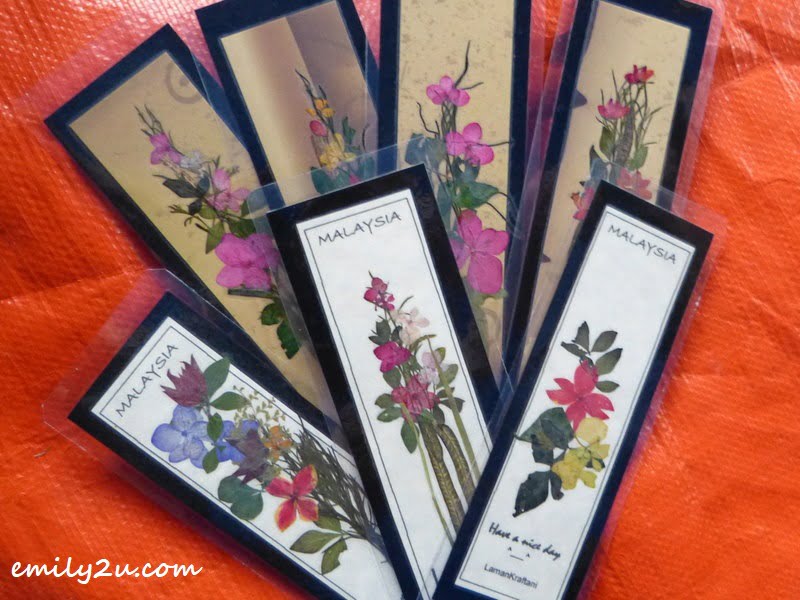 pressed flower art bookmarks