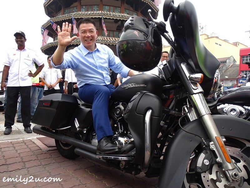 YB Tuan Nga Kor Ming poses with a Harley