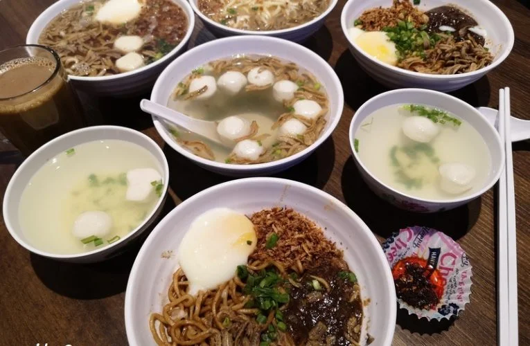 Spicy Noodle Challenge in Ipoh at Uncle KinG, the Original Chili Pan Mee