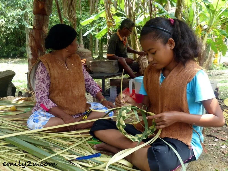 palm leaf origami