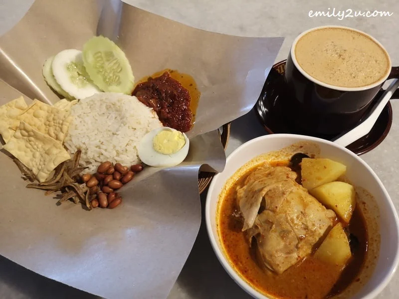 Oldtown Nasi Lemak & Chicken Curry with add-on Oldtown White Coffee