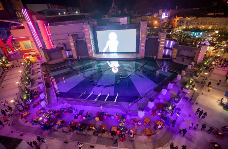 Vibrant Entertainment & Fanfare at RWG’s Starlight Carnival