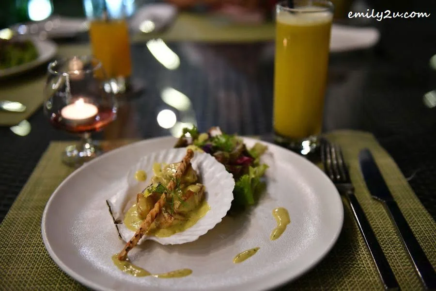 Sheered Scallop with Tumeric Dill Sauce