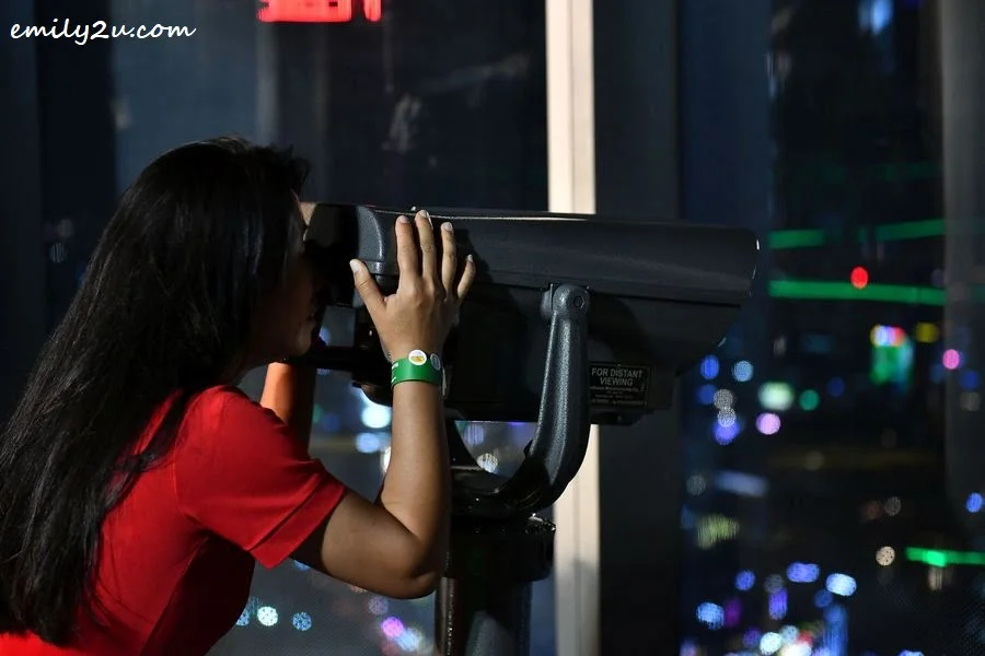 Saigon Skydeck Observatory is equipped with 360-degree binoculars