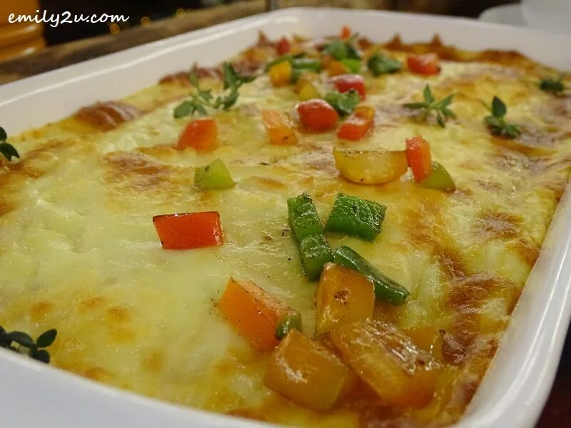 Potato Chicken Ham & Leek Gratin