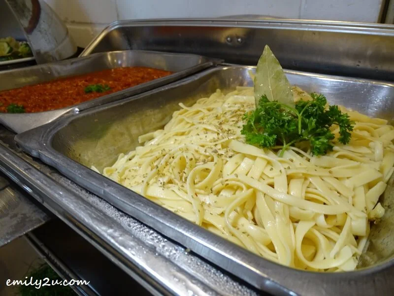 Chicken Bolognese Spaghetti