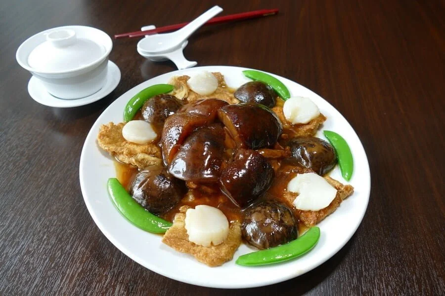Ming Ren - Braised assorted seafood with oyster sauce