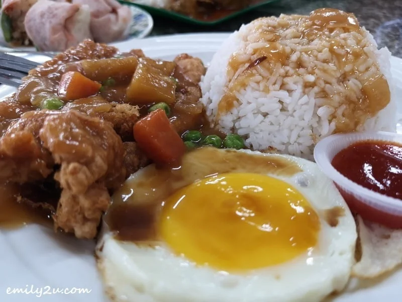 Hainanese chicken chop rice