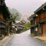 Off-The-Beaten-Path Cherry Blossom Tours To Avoid Crowds Kiso_Road_Tsumago_post_town_03