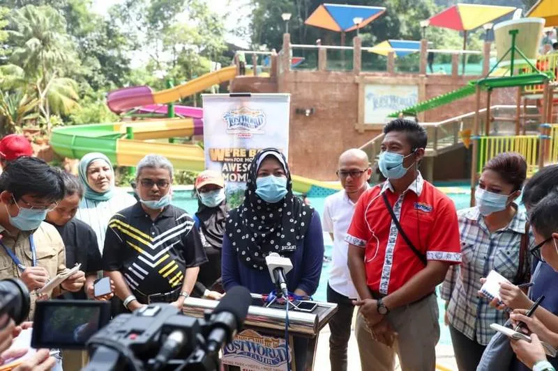 Perak State Tourism Committee Chairperson, YB Dato' Nolee Ashilin Mohammed Radzi, fields questions from press members