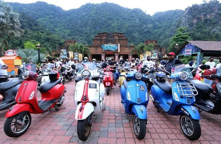 Merdeka Vespa Ride themed “Malaysia Prihatin”