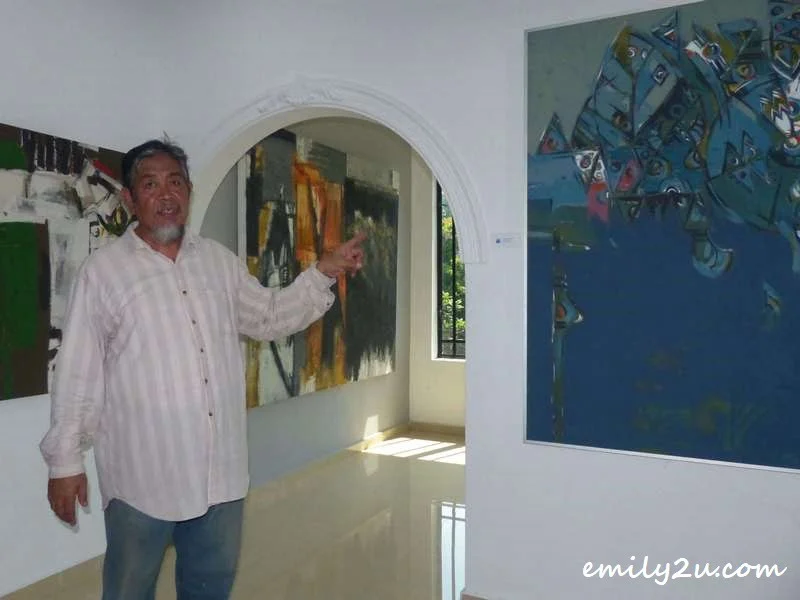 Awang Damit Ahmad in his private gallery