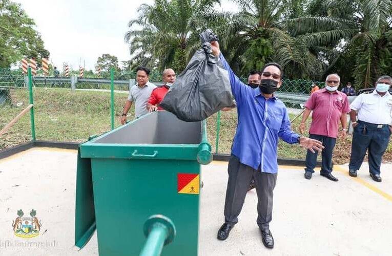 New Garbage Bins for Kampung Ulu Chemor