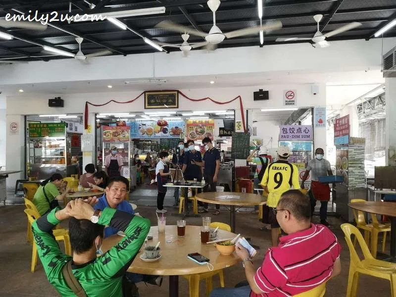 spacious dining area