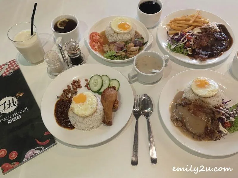 lunch at JH Toast House