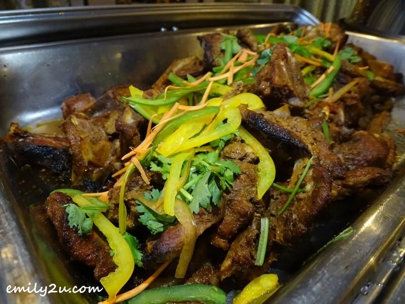 Kambing Bakar dengan Sos Lada Hitam