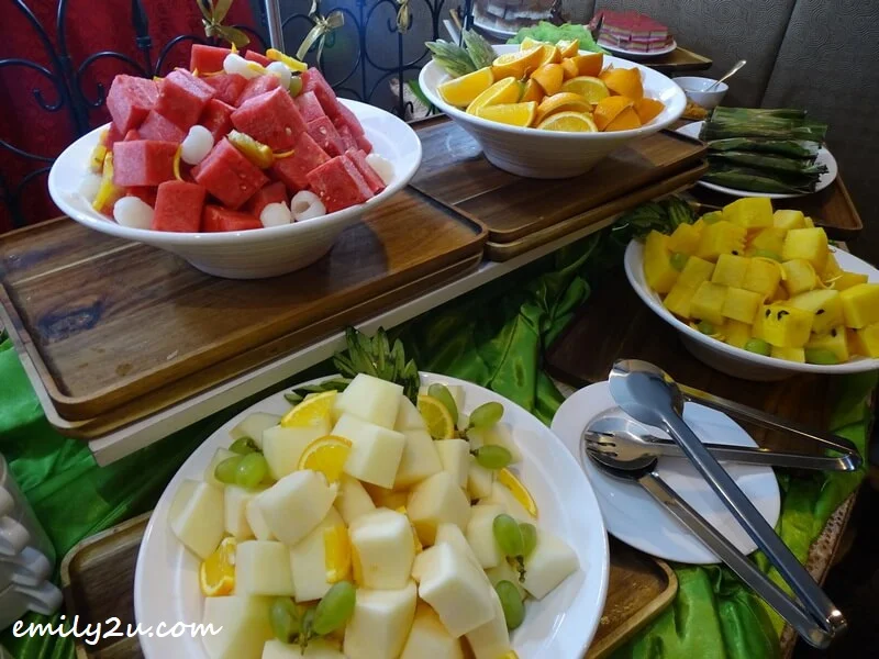 Cut Fruits