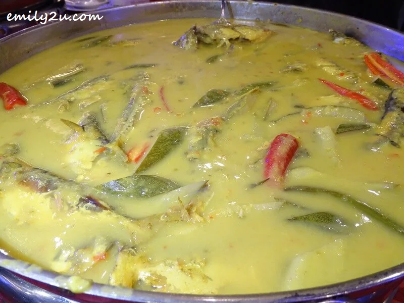 Pindang Serai Ikan Kembong Dengan Tempoyak