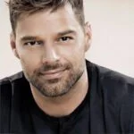 Learn How To Take The Perfect Selfie With Ricky Martin Learn How To Take The Perfect Selfie With Ricky Martin