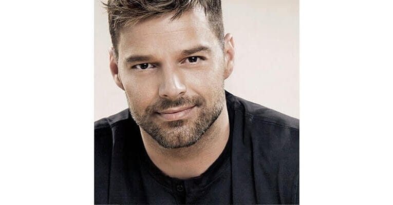 Learn How To Take The Perfect Selfie With Ricky Martin