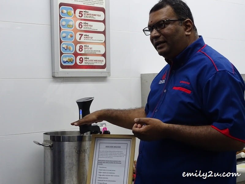 Crew Skills CEO Mr. Suresh Supramanyam explains the functions of the Sous Vide machine