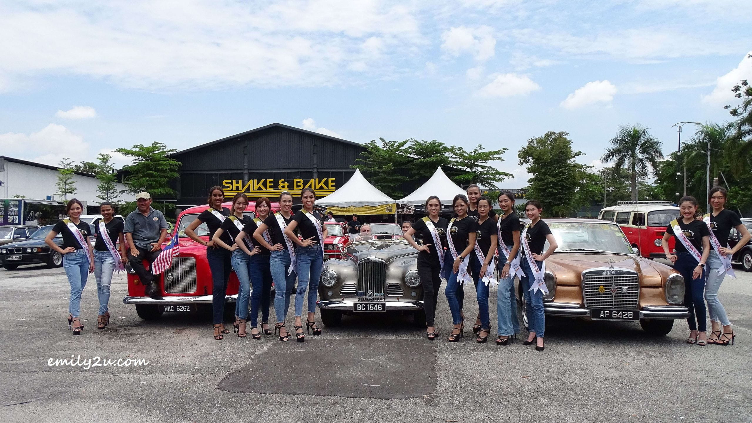 the finalists take photos with the various classic beauties 