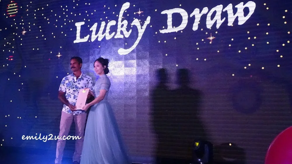 one of the lucky draw winners (L) who walked home with a makeup course worth almost RM10K