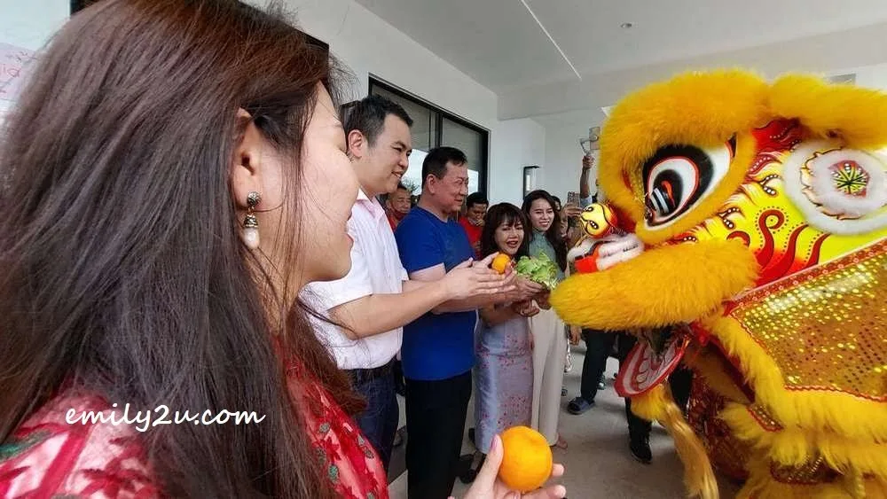 The lions offer best wishes to YB Chong and the Lee family