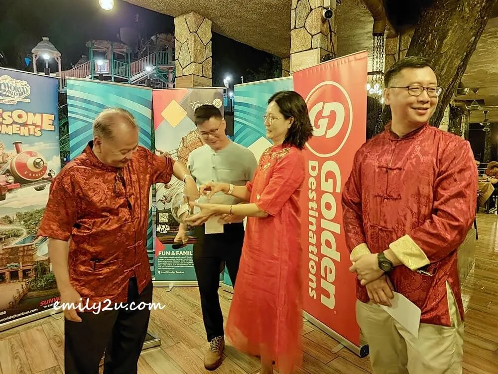 picking another lucky name card