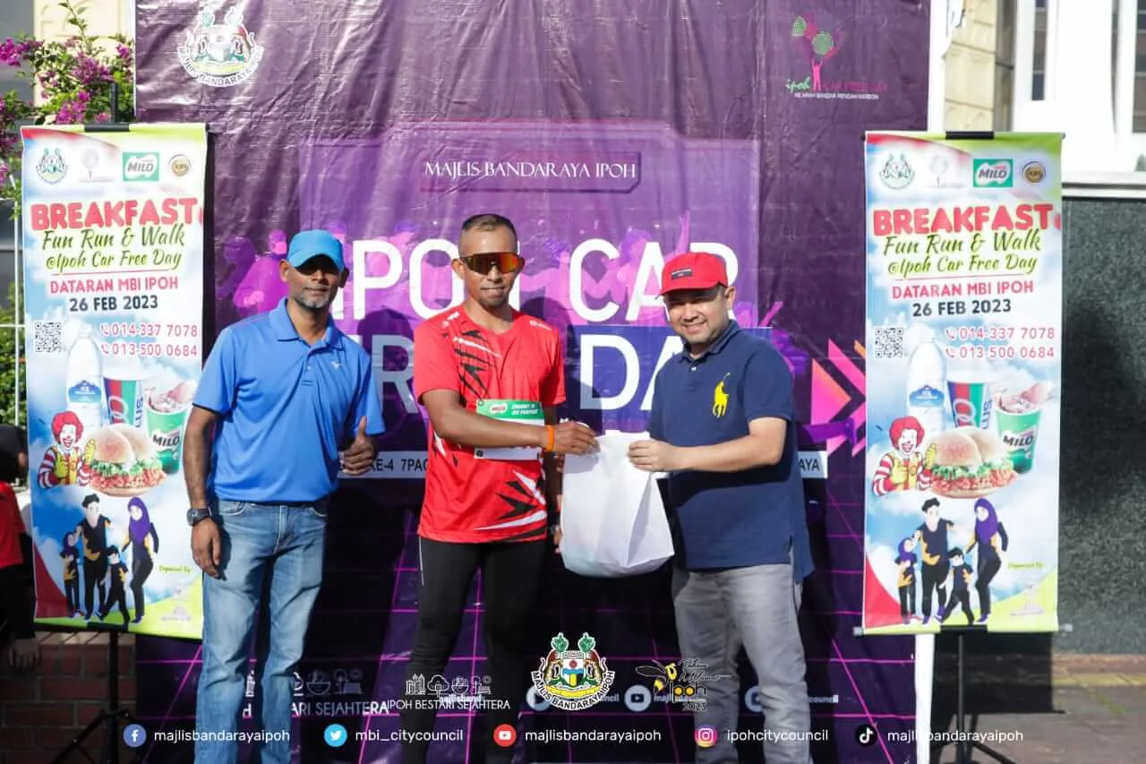Breakfast Fun Run & Walk prize-giving ceremony