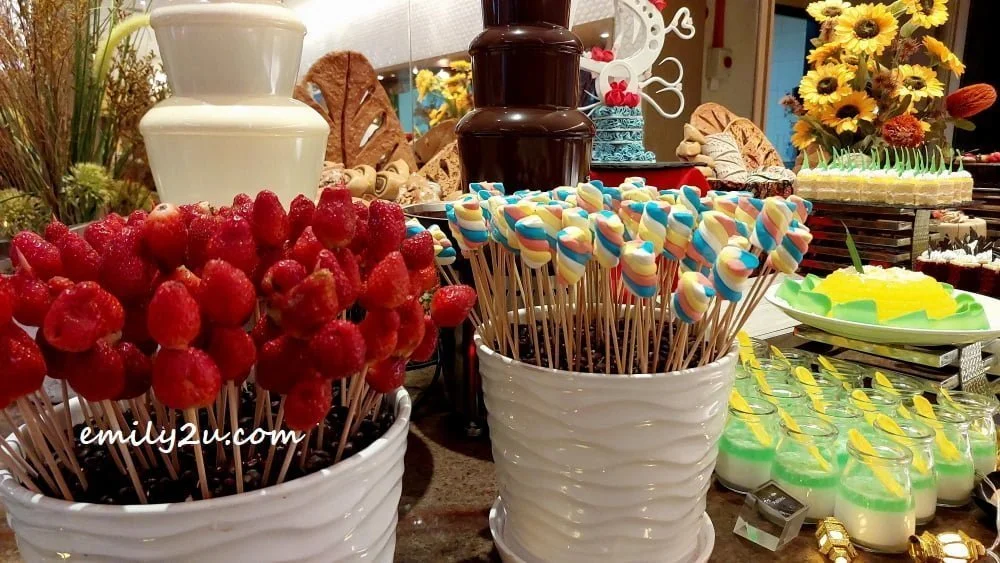 Chocolate fountain