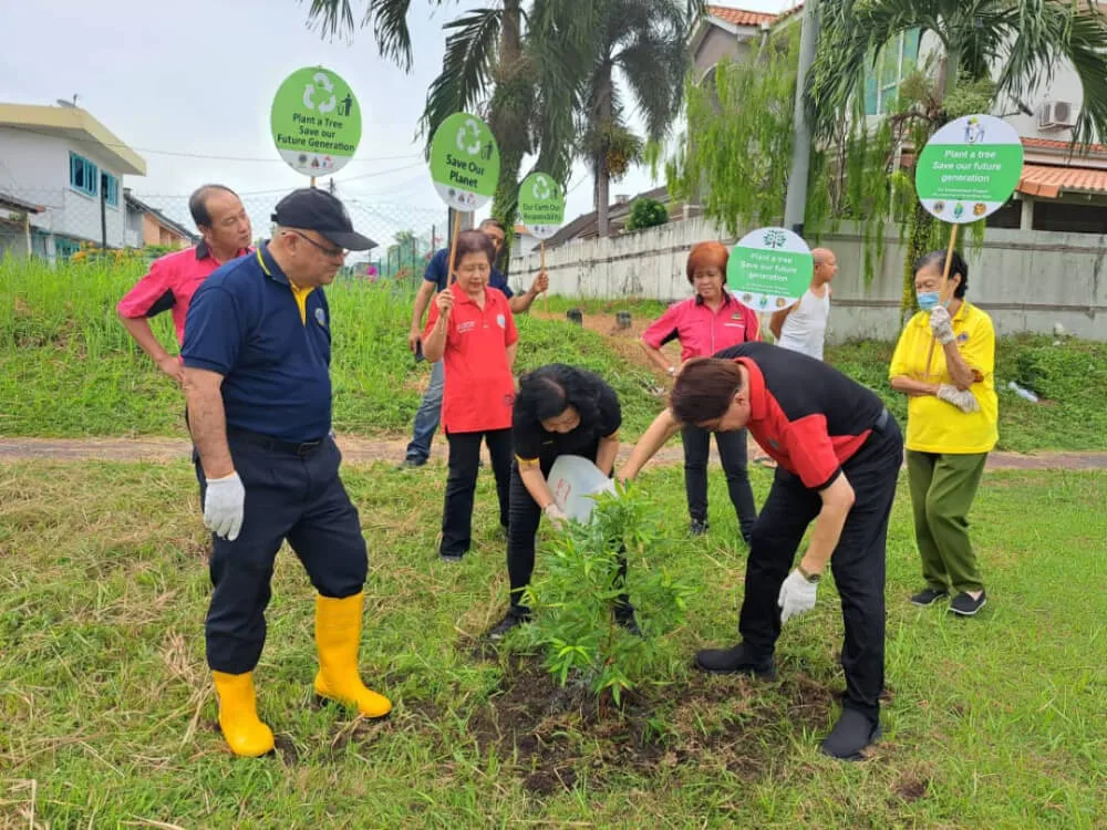 tree planting at Housing Trust