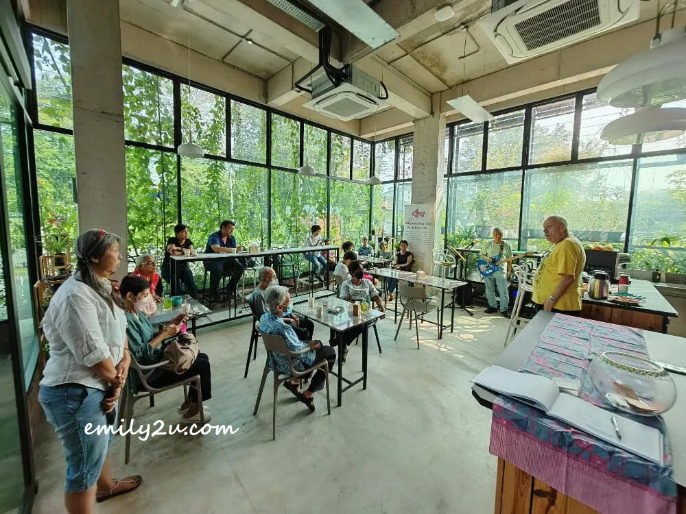 BCDC Golden Oldies Sing-Along Session with Kenny