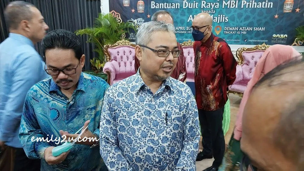 press conference by the Mayor