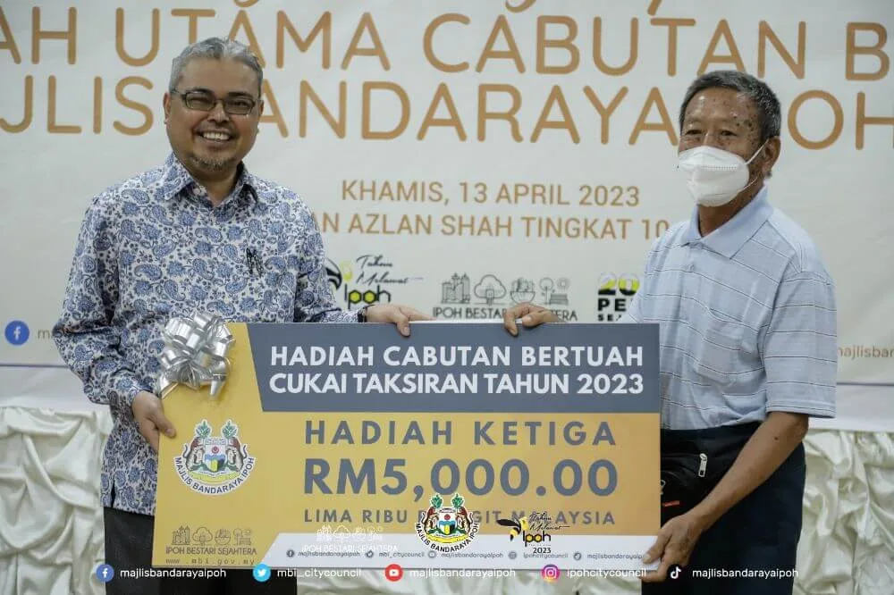 3rd prize winner Choo Weng Woh with RM5K