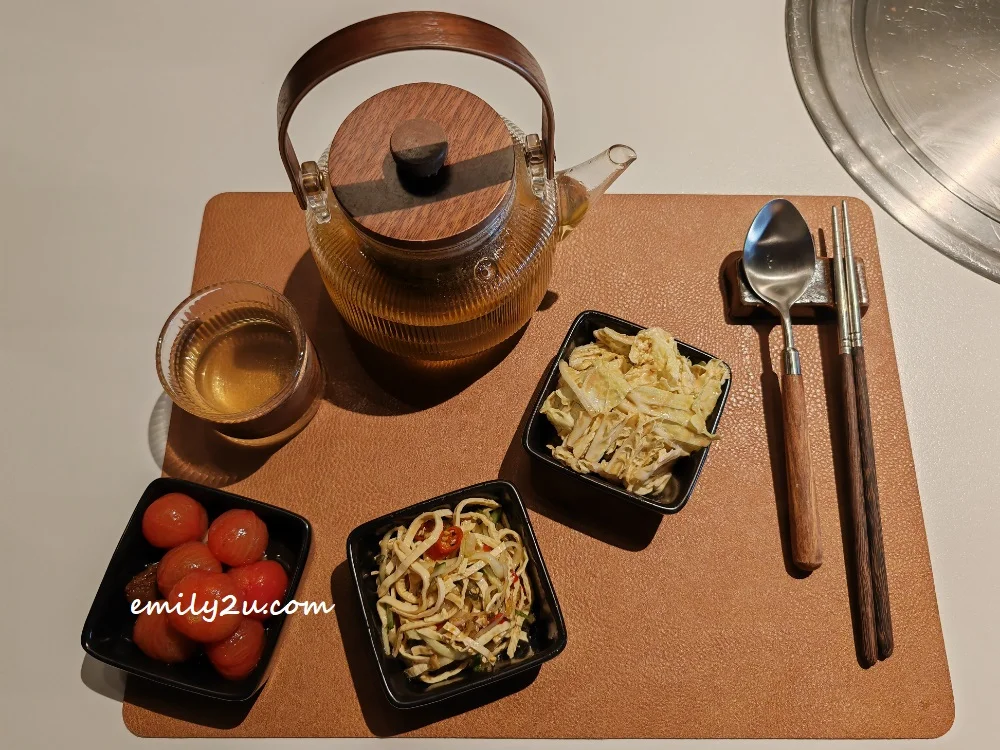 small bites (L-R): Plum Cherry Tomatoes, Tangy Cold Shredded Beancurd & Qianlong Salad, with a pot of green tea