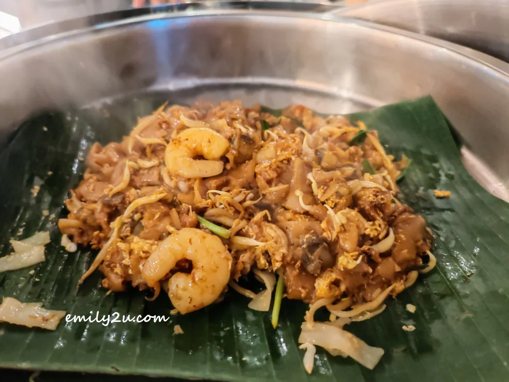 Penang Char Koay Teow with Cockles